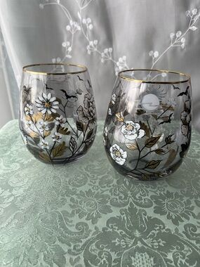 Set of 2 Glass Stemless Tumbler /Wine Glasses Hand-Painted White Peonies & Bats